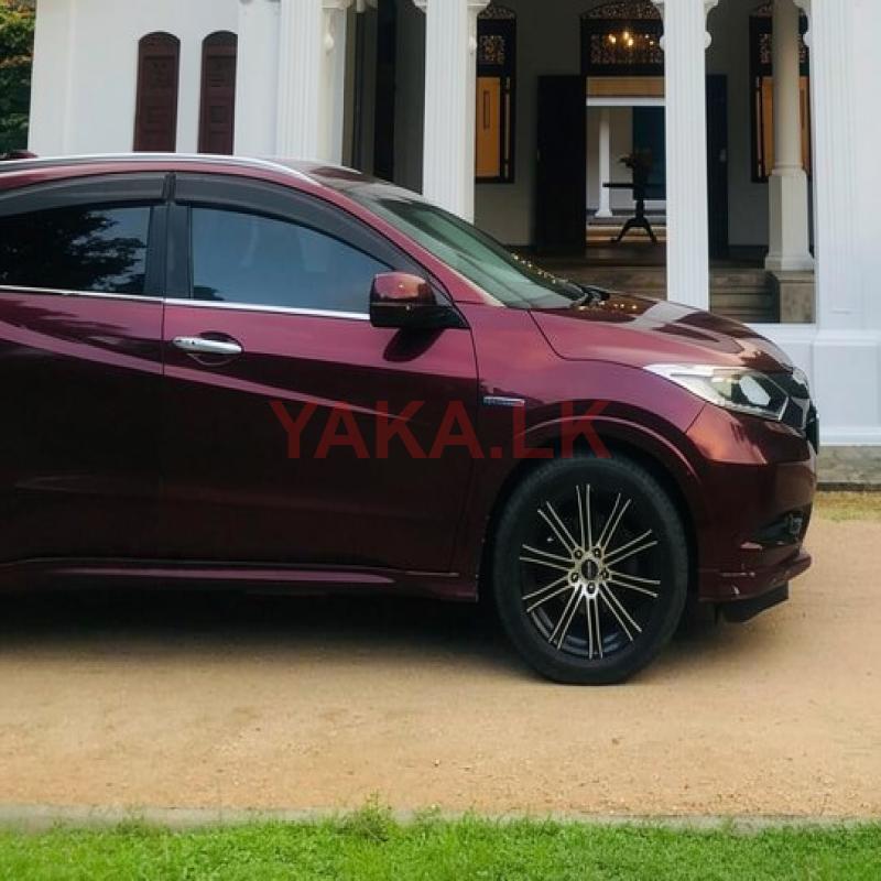 Rent Honda Vezel Hybrid SUV
