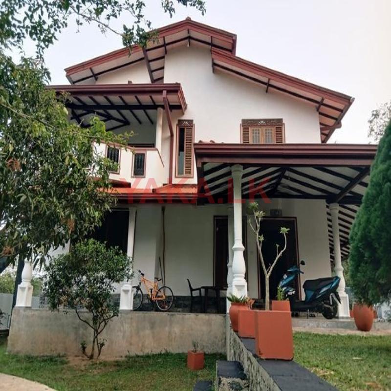 House with 17.5 Perches Land for Sale – Hokandara / Thalawathugoda Area