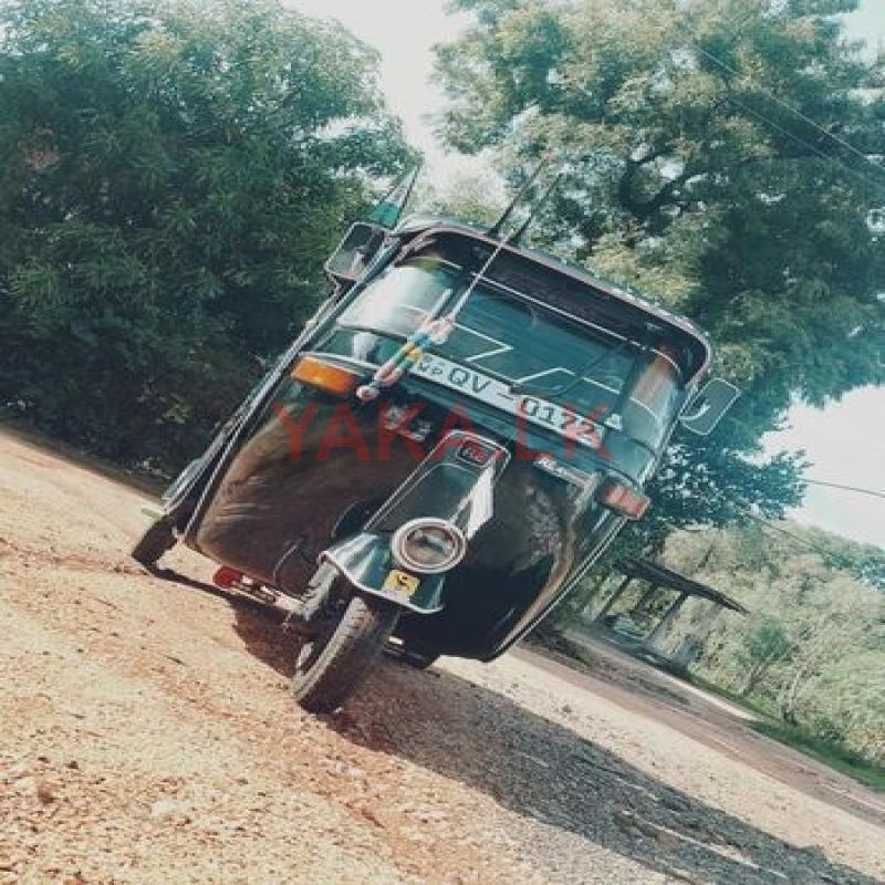 Bajaj RE 2009
