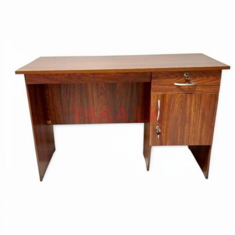 4*2 Melamine Writing Table