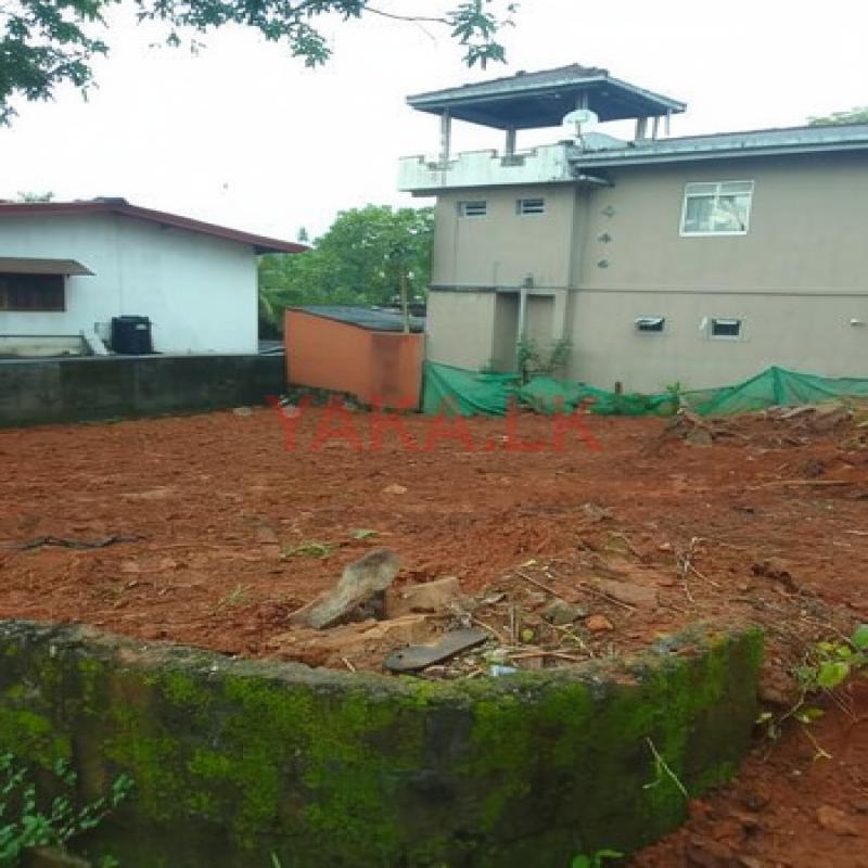 Residential Land for Sale – Prime Location Near Athurugiriya Junction