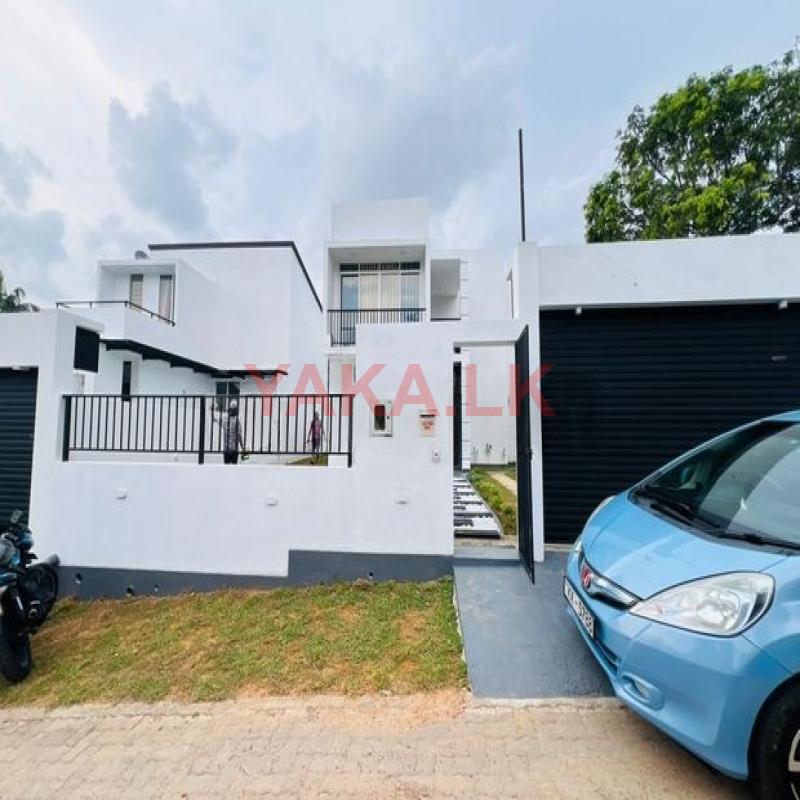 8 P With Brand New House Sale Malabe