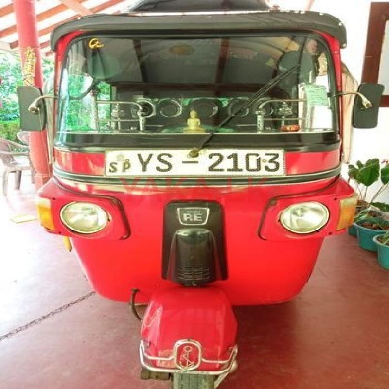 Bajaj RE 2011